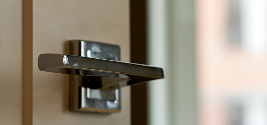 Door Lever Knob Repair in Pinole, California