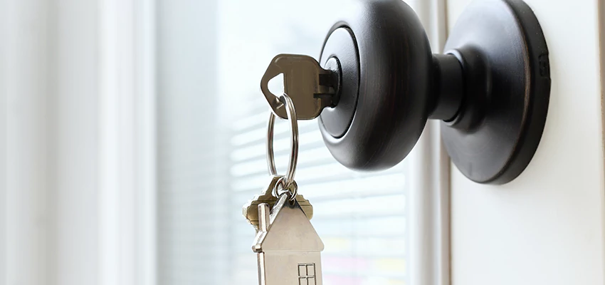 Bifold Door Knob Replacement in Pinole, California