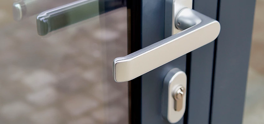 Broken Door Lock Cylinder Repair in Pinole, California